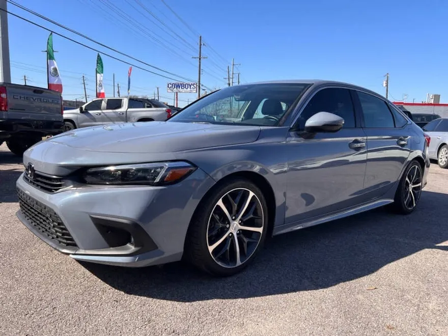 2022 Honda Civic Touring photo 1