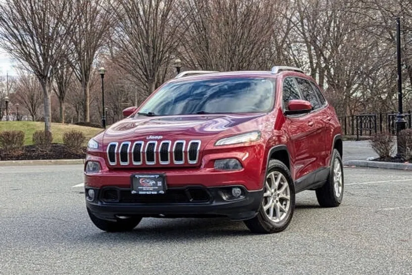 2014 Jeep Cherokee Latitude photo 1