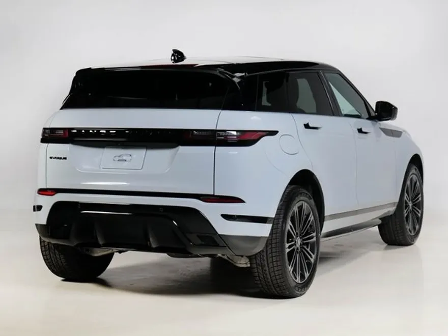 2026 Land Rover Range Rover Evoque Dynamic SE photo 1