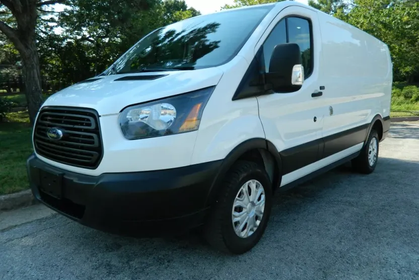 2019 Ford Transit photo 1