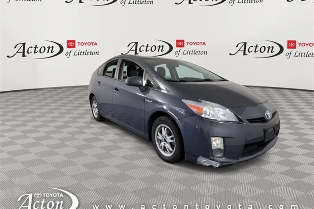 2010 Toyota Prius Two photo 1