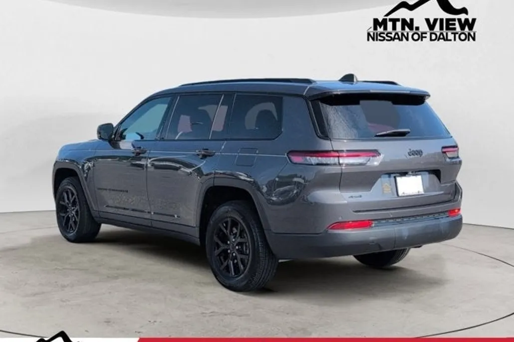2024 Jeep Grand Cherokee Altitude photo 1