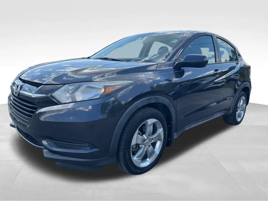 2017 Honda HR-V LX photo 1
