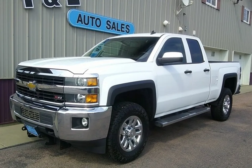 2015 Chevrolet Silverado 2500HD LT photo 1