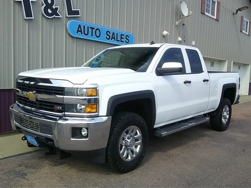 2015 Chevrolet Silverado 2500HD LT photo 1