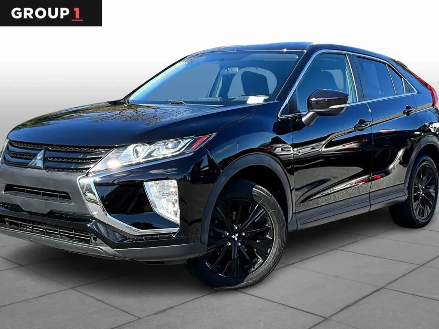2018 Mitsubishi Eclipse Cross LE photo 1