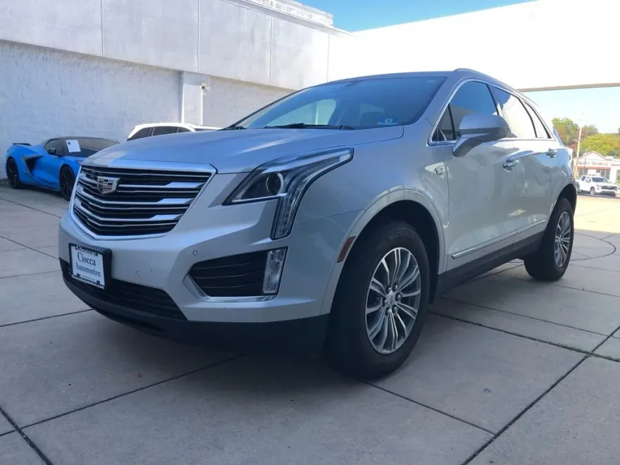 2019 Cadillac XT5 Luxury photo 1