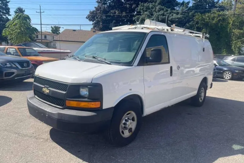 2013 Chevrolet Express 2500 Cargo Van photo 1