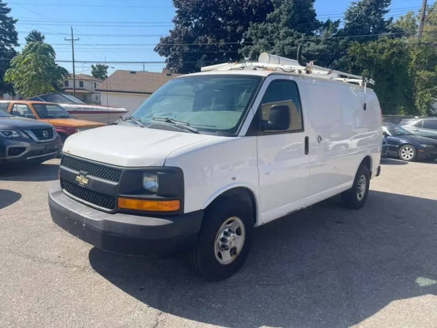 2013 Chevrolet Express 2500 Cargo Van photo 1
