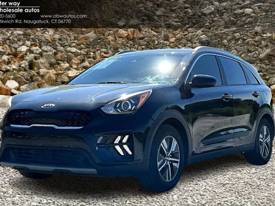 2021 Kia Niro LXS photo 1
