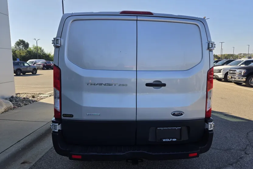 2015 Ford Transit Van Cargo photo 1