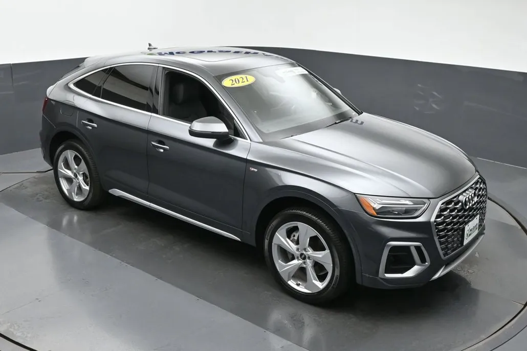 2021 Audi Q5 Premium Plus photo 1