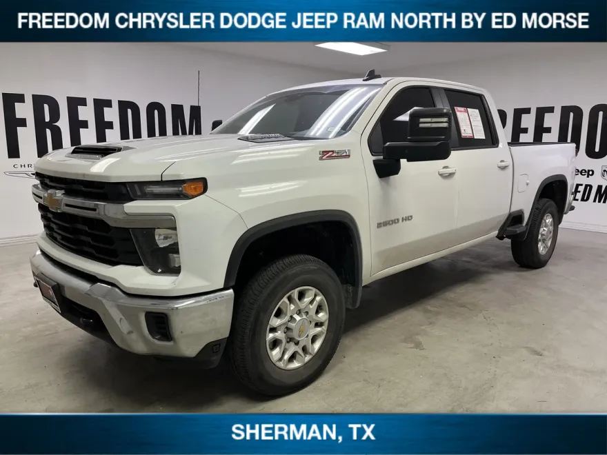 2024 Chevrolet Silverado 2500HD LT photo 1