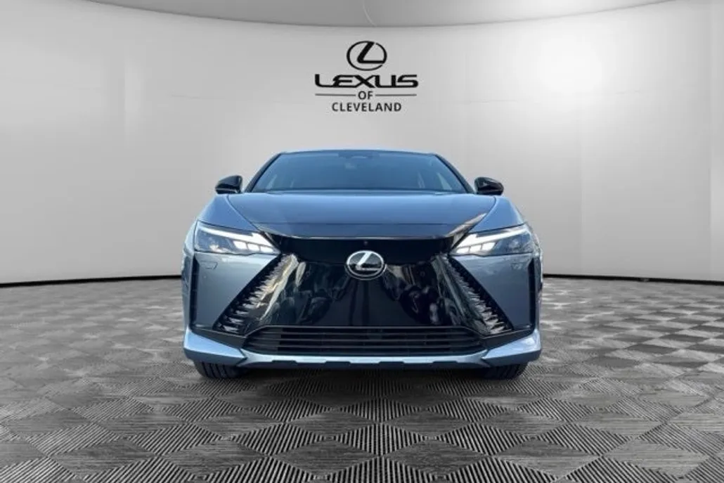 2023 Lexus RZ 450e Luxury photo 1