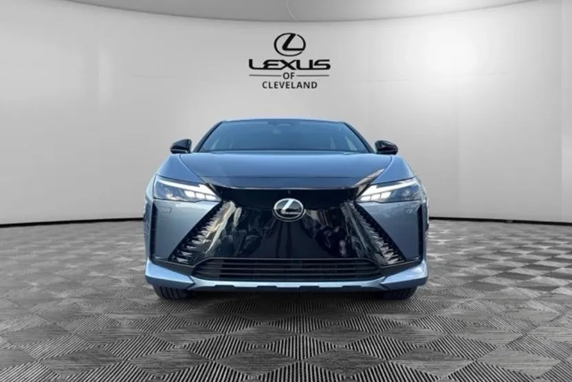 2023 Lexus RZ 450e Luxury photo 1
