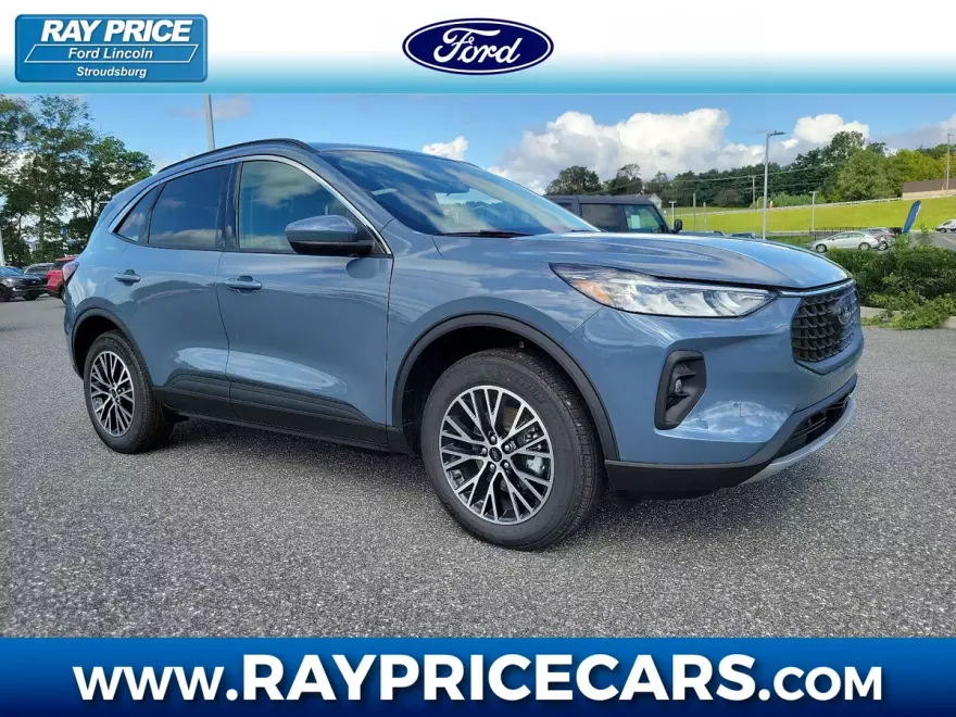 2024 Ford Escape Sport photo 1