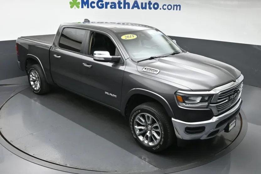 2019 Ram 1500 Laramie photo 1