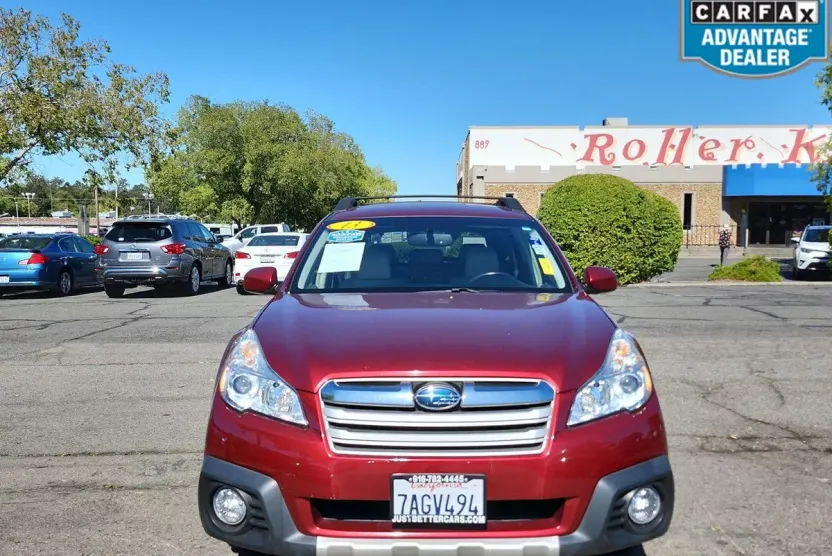 2013 Subaru Outback 2.5i Limited photo 1