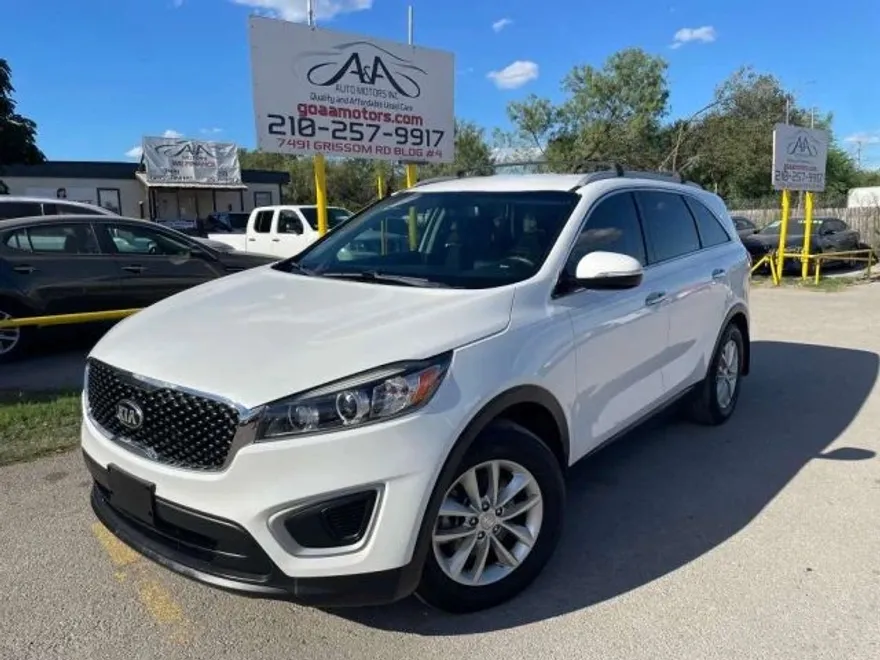 2018 Kia Sorento LX photo 1