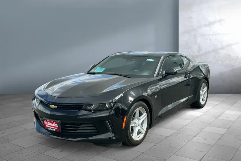 2018 Chevrolet Camaro LS photo 1