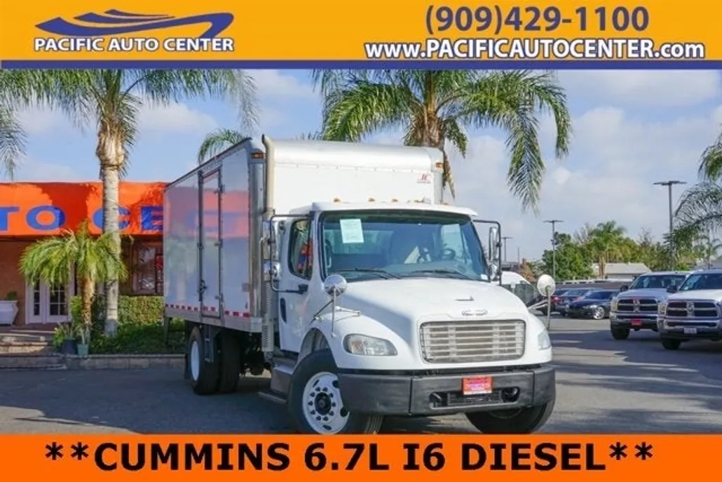 2013 Freightliner M2 photo 1