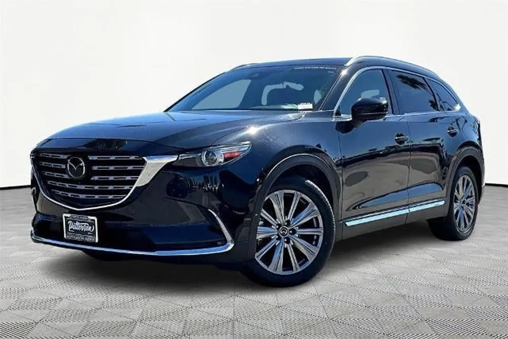 2023 Mazda CX-9 Signature photo 1