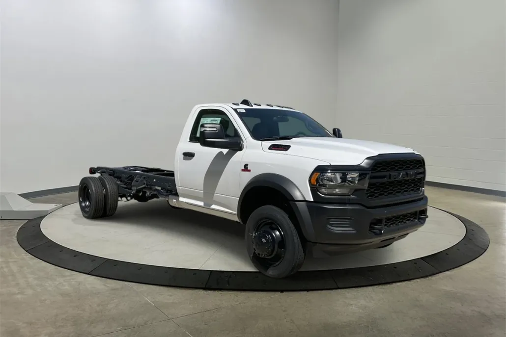 2024 Ram 5500 Tradesman photo 1