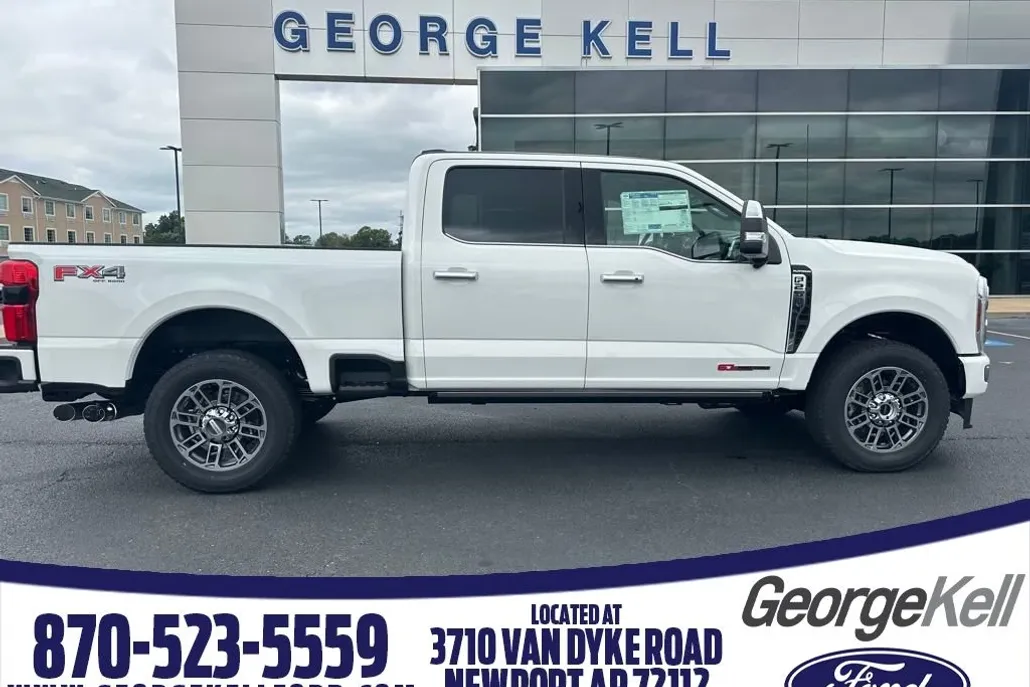 2025 Ford F-250 photo 1
