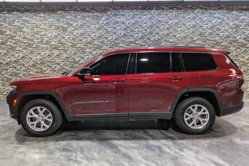 2022 Jeep Grand Cherokee Limited photo 1