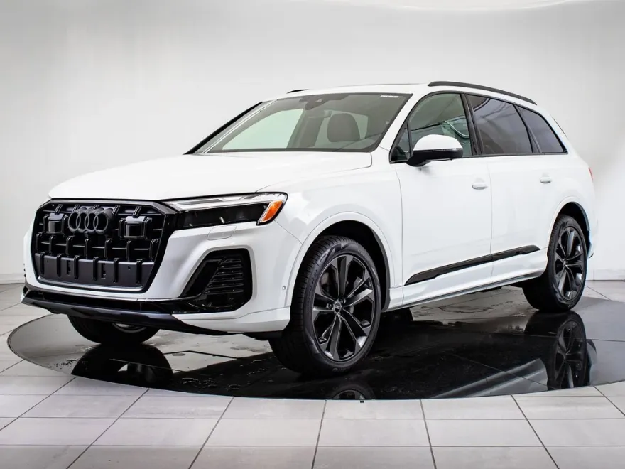 2025 Audi Q7 55 Premium Plus photo 1