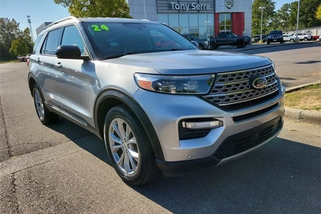 2024 Ford Explorer Limited photo 1