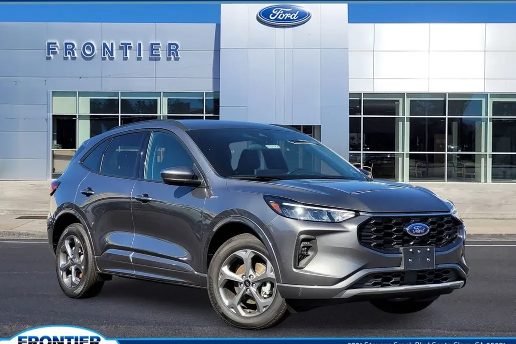 2024 Ford Escape ST-Line Select photo 1