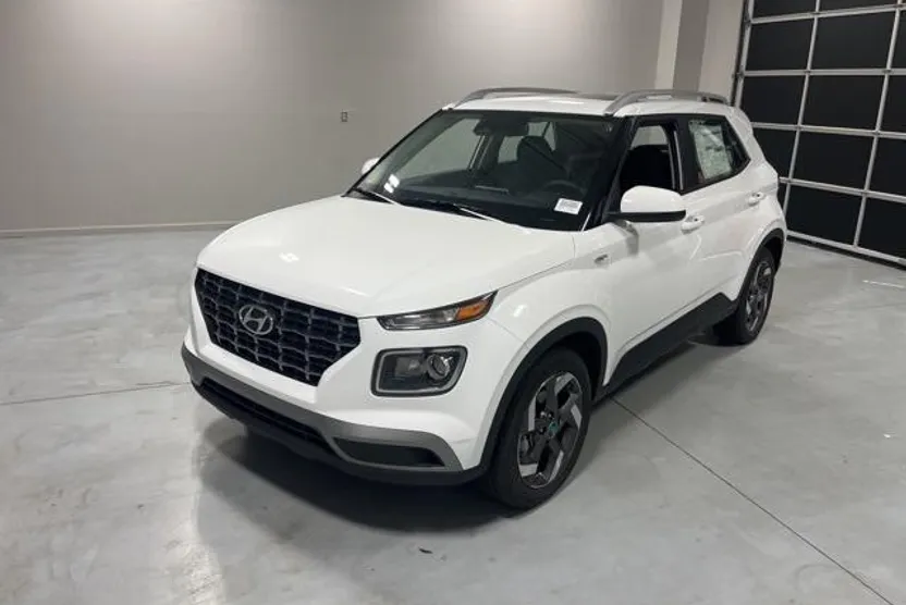 2026 Hyundai Venue SEL photo 1