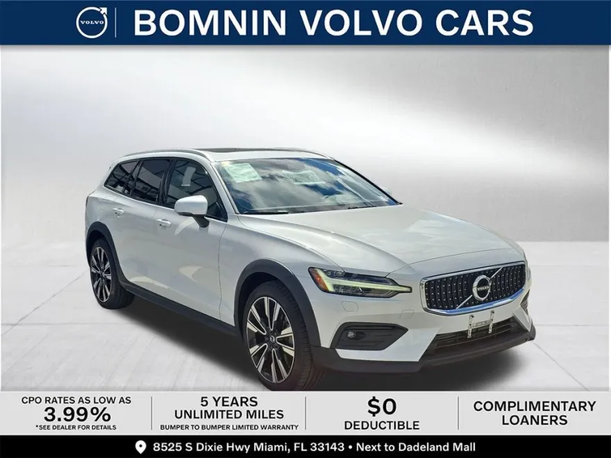 2022 Volvo V60 Cross Country T5 photo 1