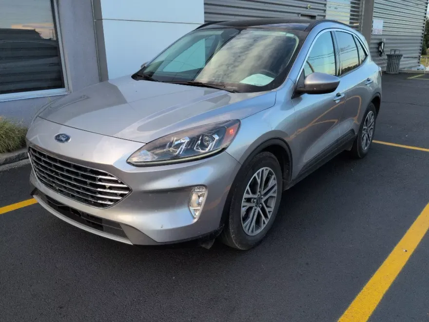 2022 Ford Escape SEL photo 1