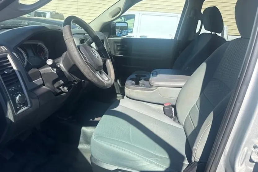 2016 Ram 1500 Tradesman Express photo 1