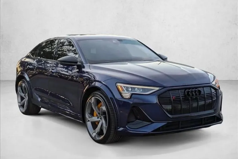 2022 Audi e-tron Sportback Premium Plus photo 1
