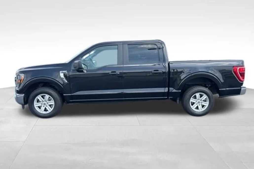 2023 Ford F-150 XLT photo 1
