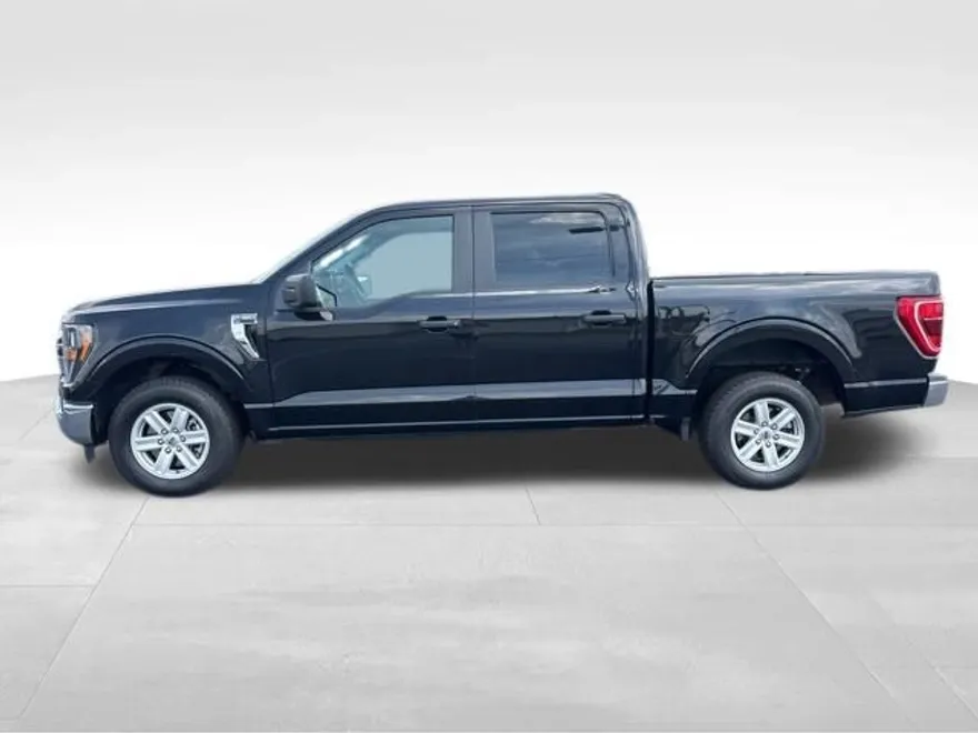 2023 Ford F-150 XLT photo 1