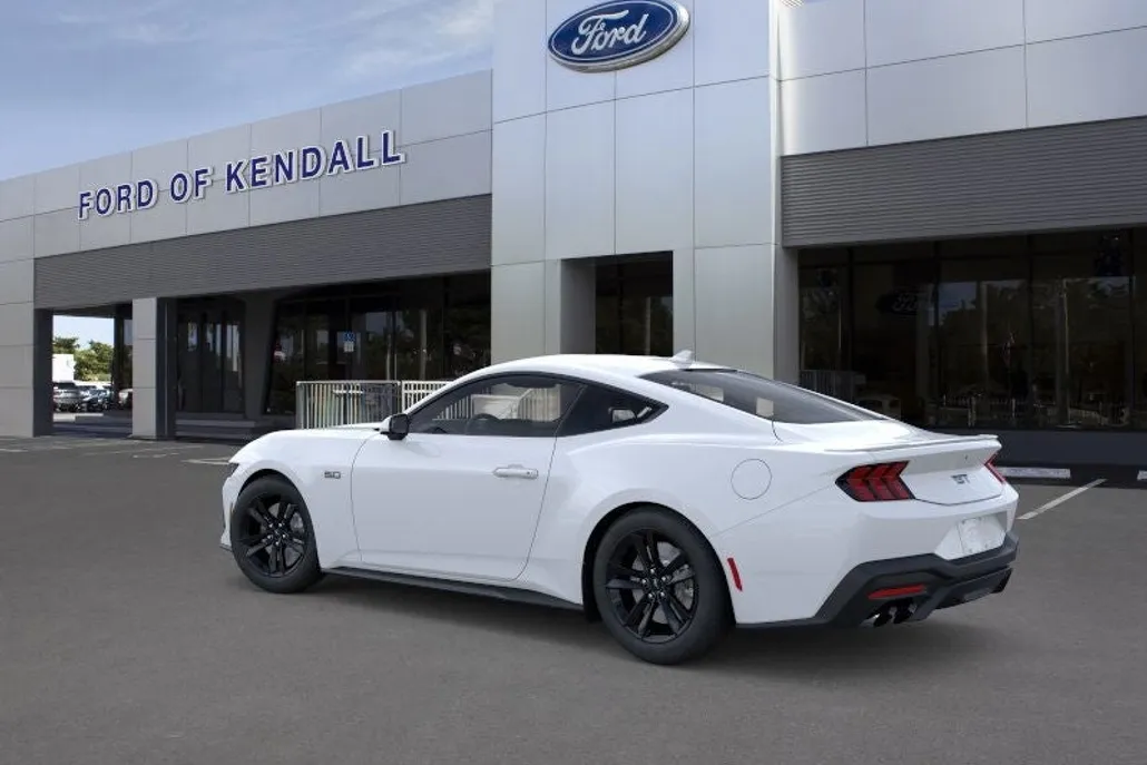 2025 Ford Mustang GT photo 1