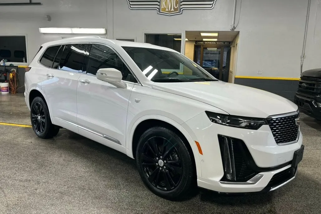 2023 Cadillac XT6 Premium Luxury photo 1