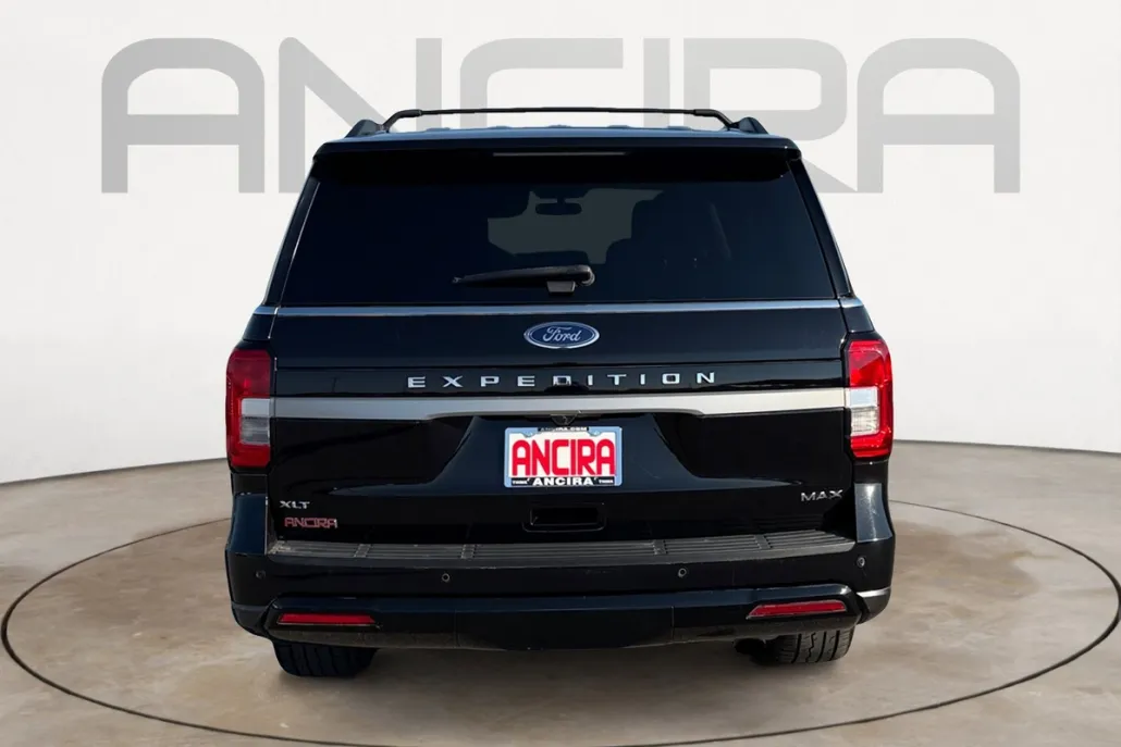2022 Ford Expedition MAX XLT photo 1