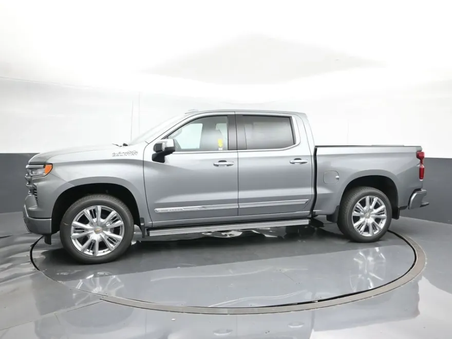 2025 Chevrolet Silverado 1500 High Country photo 1