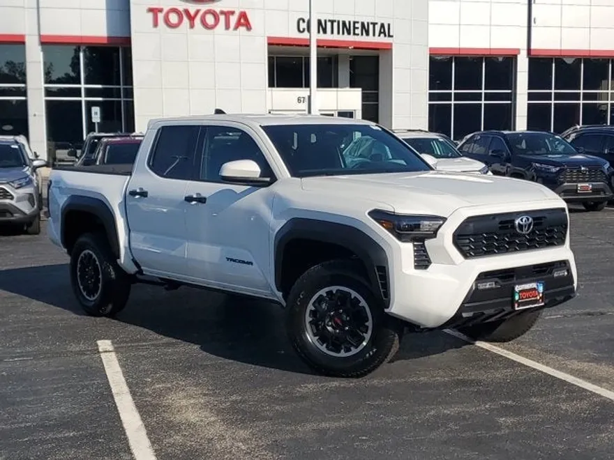 2025 Toyota Tacoma TRD Off-Road photo 1