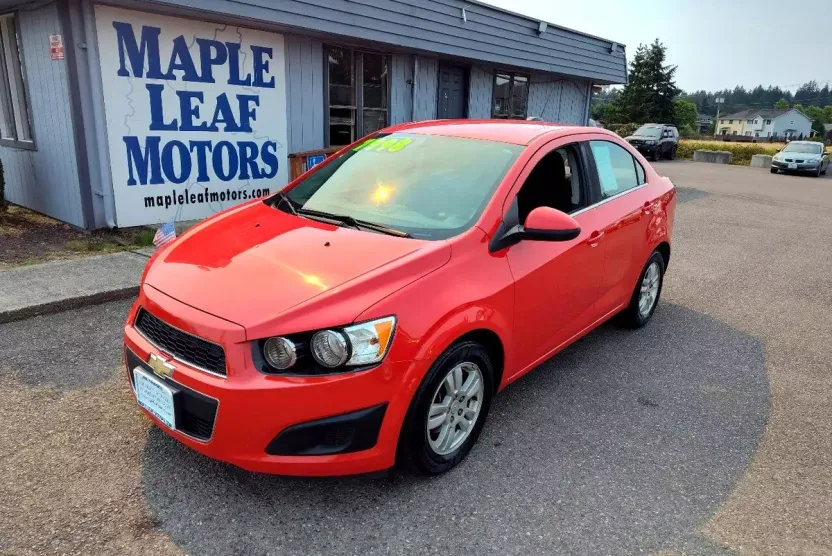 2015 Chevrolet Sonic LT photo 1