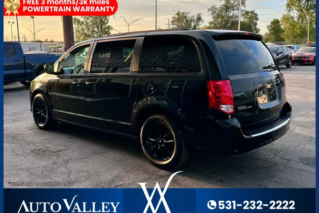 2019 Dodge Grand Caravan GT photo 1