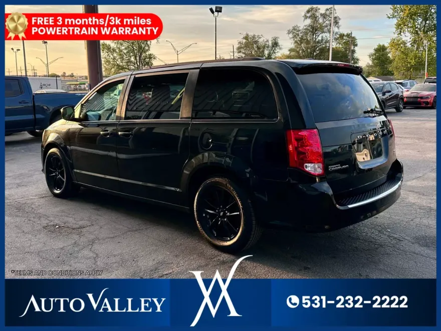 2019 Dodge Grand Caravan GT photo 1