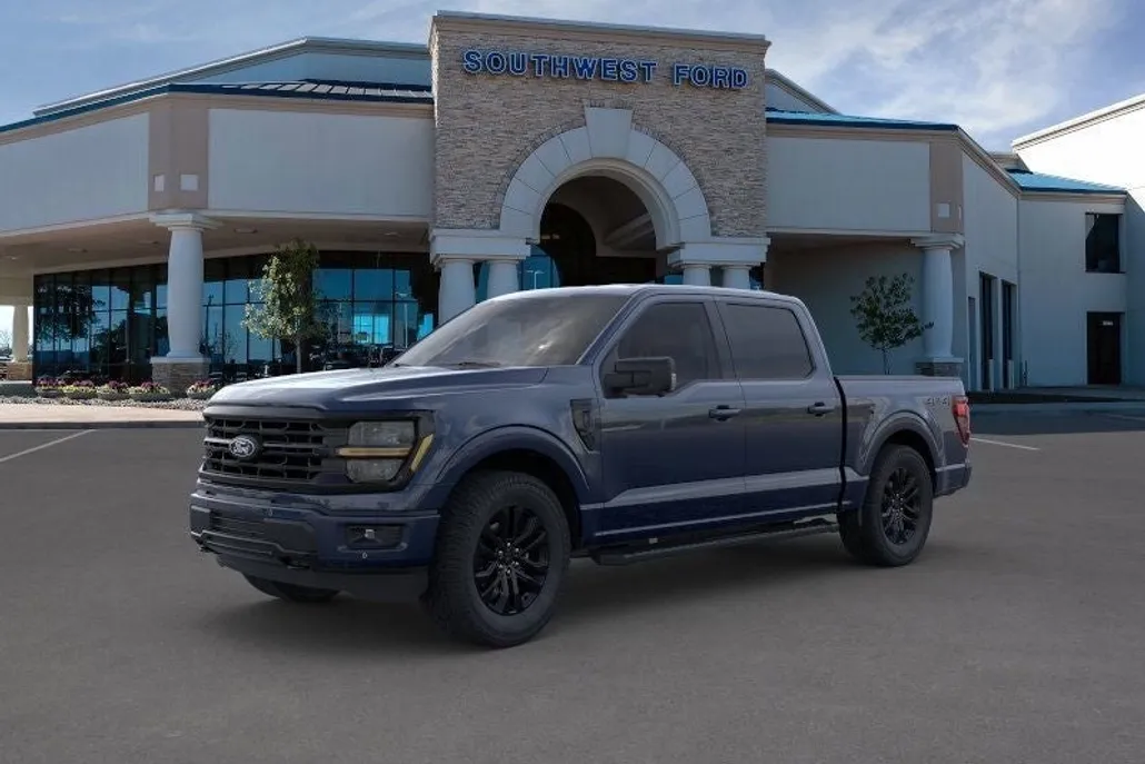 2025 Ford F-150 XLT photo 1