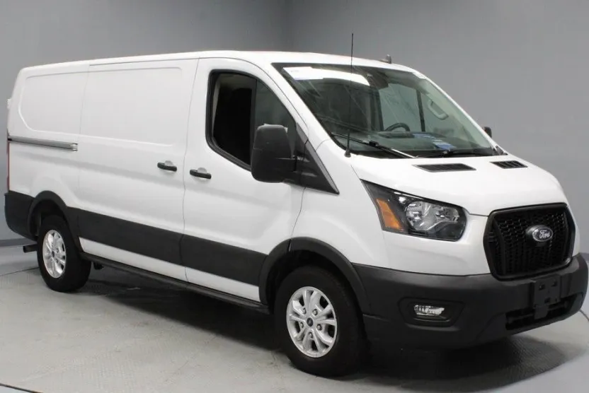 2023 Ford Transit Cargo Van photo 1