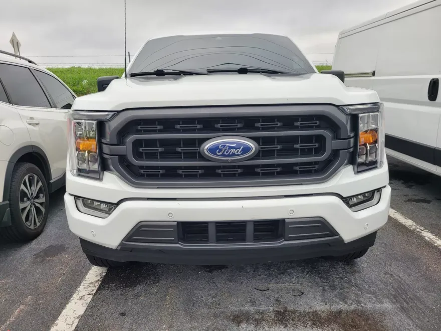 2021 Ford F-150 XLT photo 1